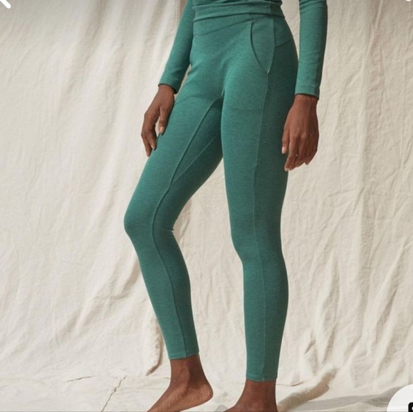 NWOT Restore Pocket Legging - Picture 1 of 4